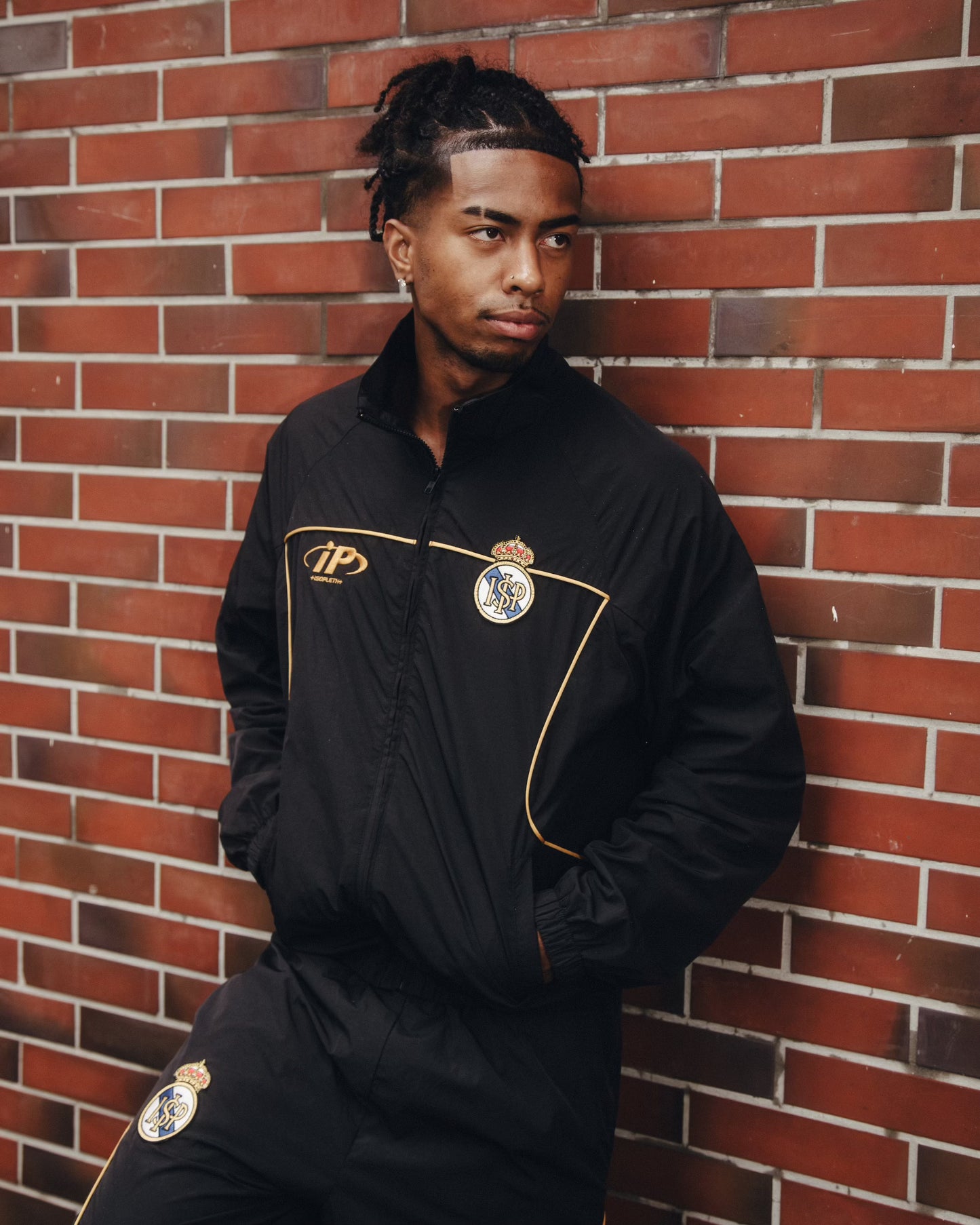 iP El Clásico Nylon Track Jacket-Black