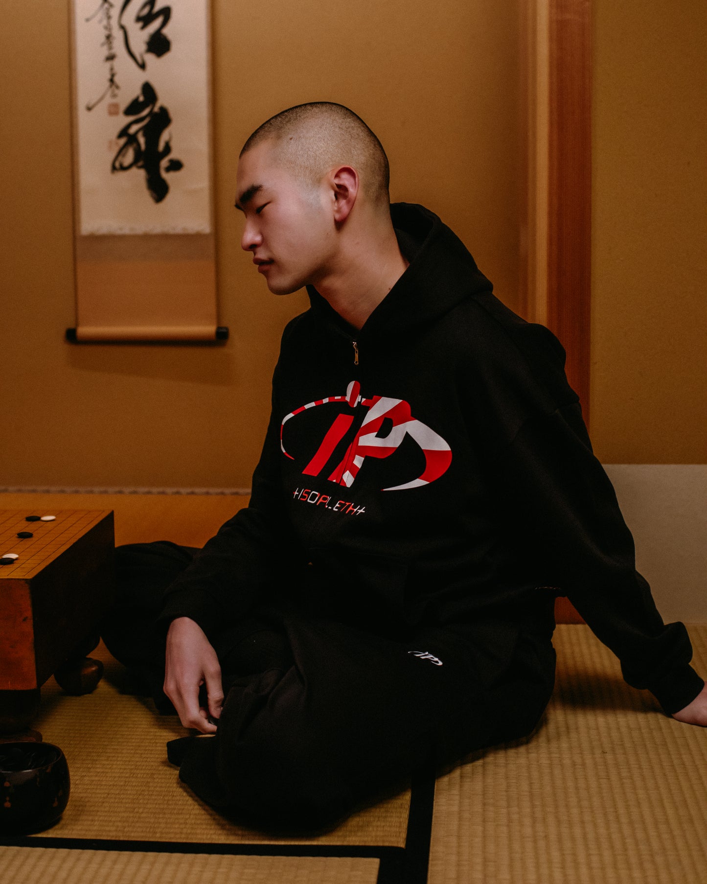 iP Sunrise zip up hoodie-Black