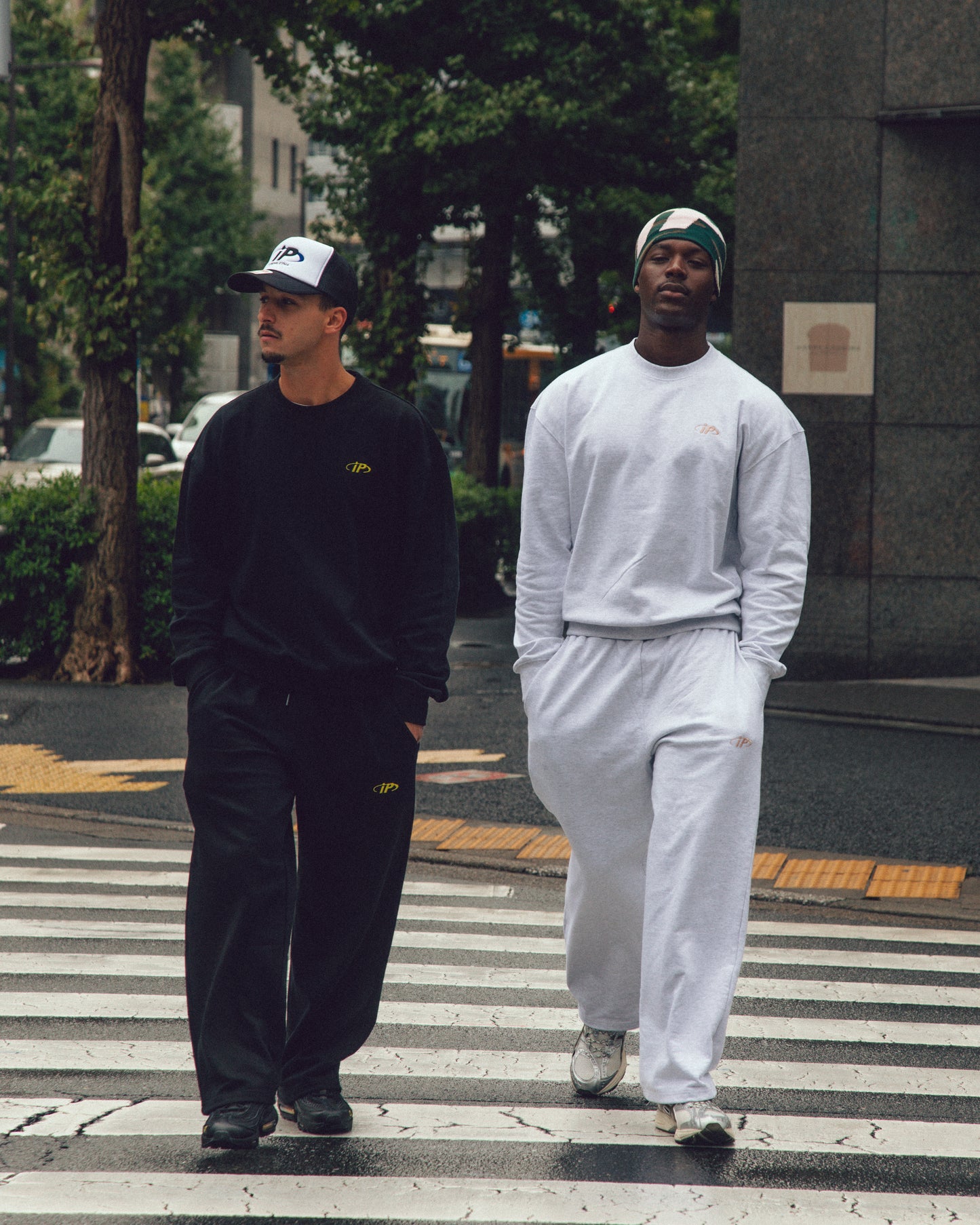 ISOPLETH SWEAT TOPS -Black